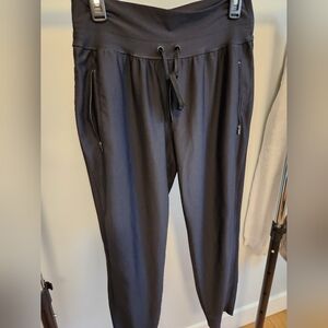 Old Navy Powersoft Highrise Joggers Medium, Black